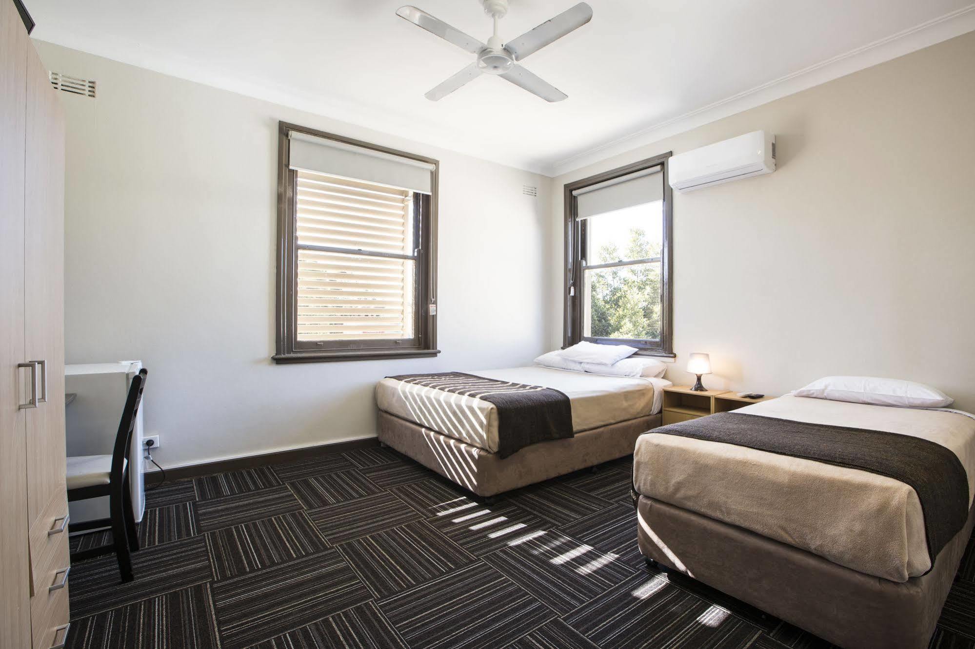 Toongabbie Hotel Blacktown Exterior photo
